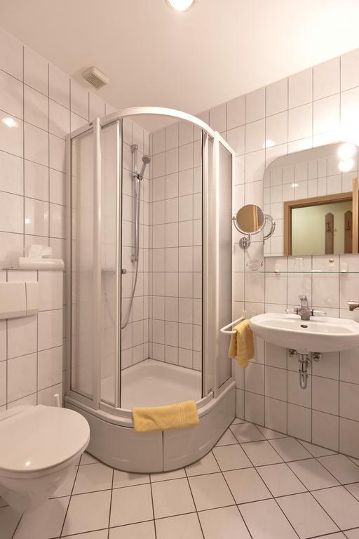 Gasthof Schulte Hotell Menden Exteriör bild