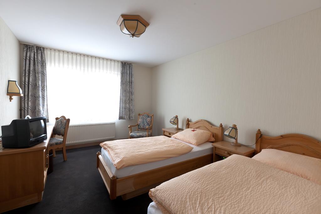 Gasthof Schulte Hotell Menden Rum bild